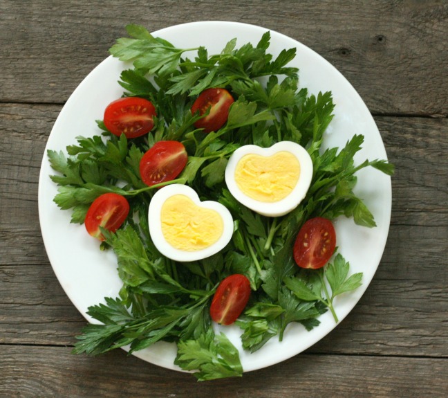 Eggspress-heart-shaped-egg