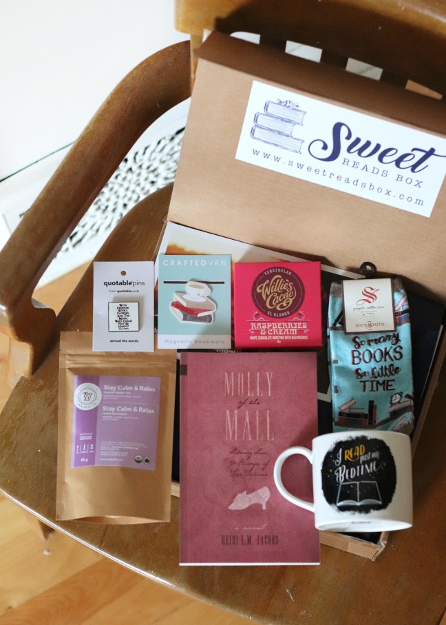 Sweet Reads Box Second Limited Edition Book Lovers Box full contents